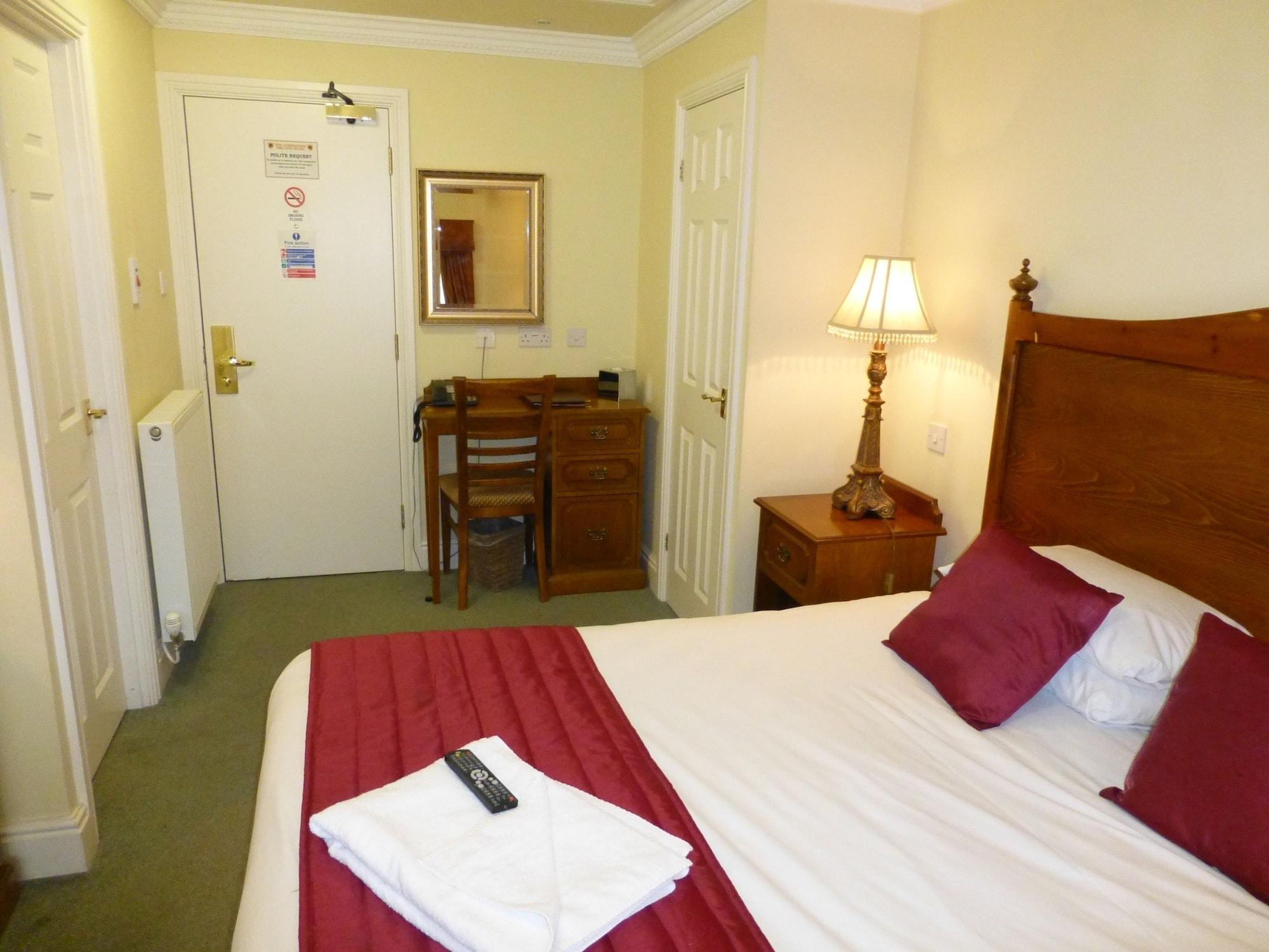 The Atherstone Red Lion Hotel מראה חיצוני תמונה