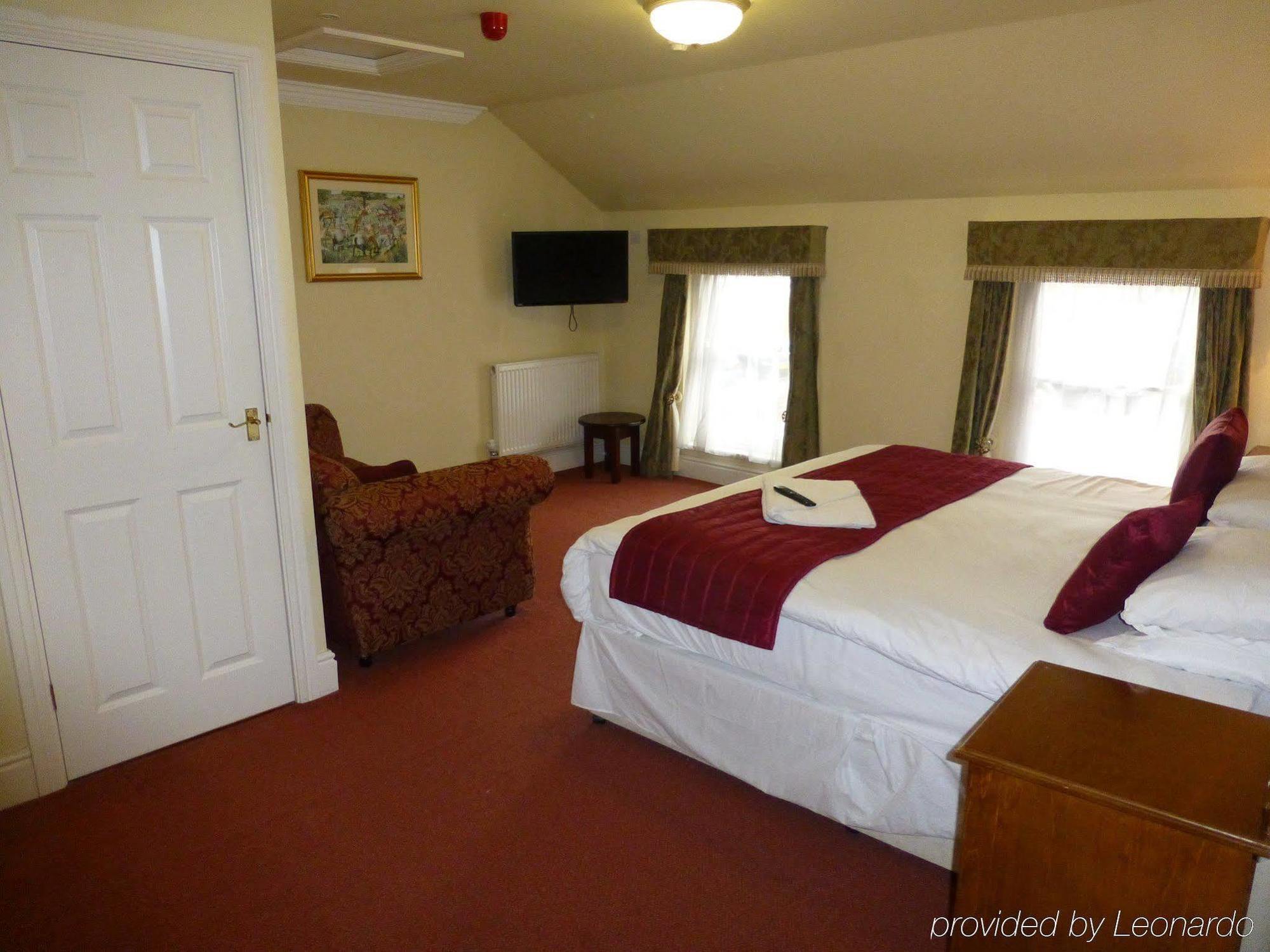 The Atherstone Red Lion Hotel מראה חיצוני תמונה