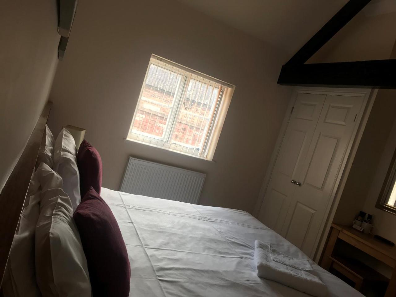 The Atherstone Red Lion Hotel מראה חיצוני תמונה